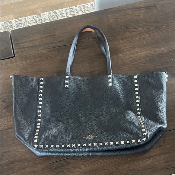 Valentino reversable Black/camel Studded Women's Bag AUTHENTIC - Picture 2 of 12